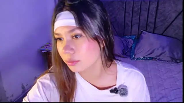 Snapshot of Wendy_Mills_ chatting on 02-10-26, 03:32 Wendy Mills online show from 02-10-26, 03:32