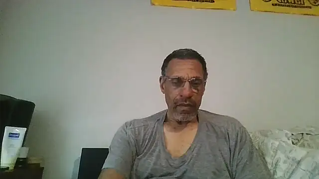 swimmer2496 online show from 03-01-26, 05:37