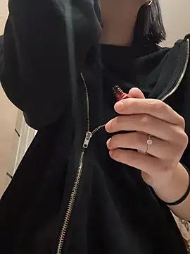 Mia  Honey online show from 01-19-26, 01:04