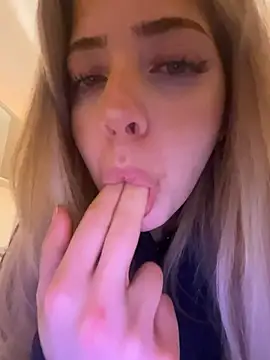 MelliMoon online show from 02-16-26, 11:23