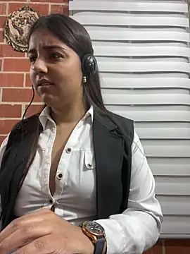 A-uroora online show from 02-19-26, 07:48