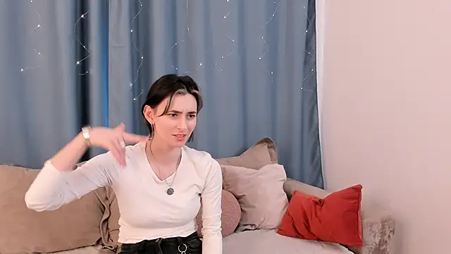 Snapshot of JackiYoss chatting on 02-11-26, 08:19 JackiYoss online show from 02-11-26, 08:19