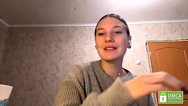 Jolievic online show from 04-16-26, 08:37