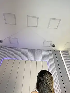 JuliaColemann online show from 02-26-26, 12:04