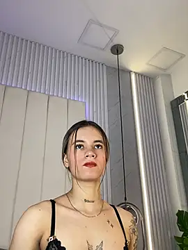 JuliaColemann online show from 03-24-26, 12:10