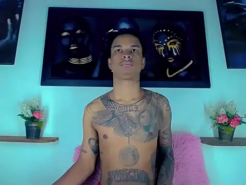 Tatoo Noah online show from 02-03-26, 01:38