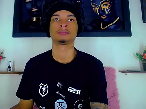 Tatoo Noah online show from 04-19-26, 09:17