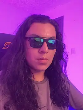 Snapshot of Yigolo__ chatting on 07-19-26, 11:08 Yigolo online show from 07-19-26, 11:08
