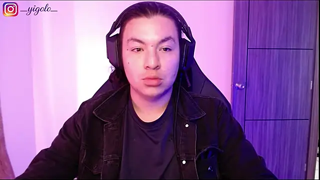Snapshot of Yigolo__ chatting on 07-22-26, 01:58 Yigolo online show from 07-22-26, 01:58