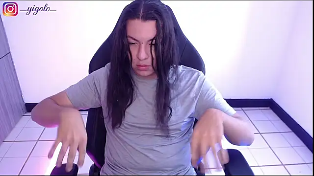 Snapshot of Yigolo__ chatting on 07-29-26, 02:59 Yigolo online show from 07-29-26, 02:59