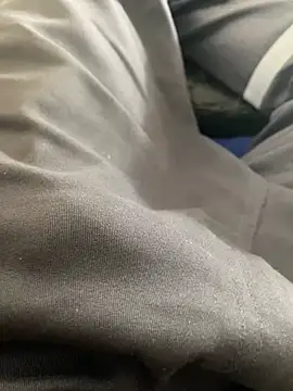 Snapshot of hudson19cm chatting on 02-17-26, 06:25 hudson19cm online show from 02-17-26, 06:25