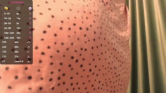 Snapshot of Hiaru_Cutie chatting on 12-29-24, 06:03 Hiaru Cutie online show from 12-29-24, 06:03