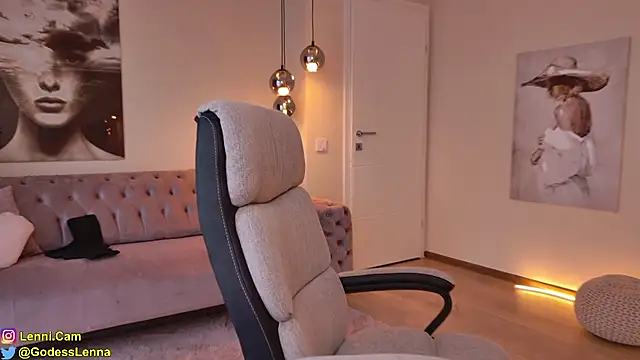 Lenna Godess online show from 02-11-26, 06:18