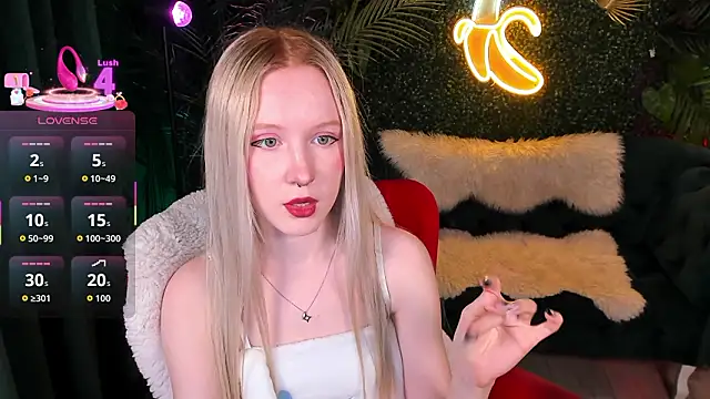 Snapshot of Sia_Hart chatting on 03-05-26, 05:53 Sia Hart online show from 03-05-26, 05:53