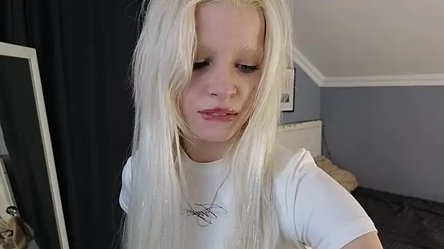 Naomi Demio online show from 03-13-26, 12:12