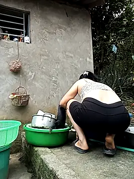 Nuna 689 online show from 03-27-26, 02:50