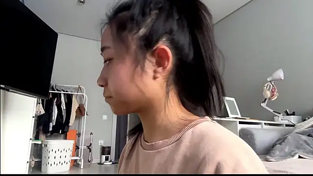 SweetMiaXO online show from 02-02-26, 04:22