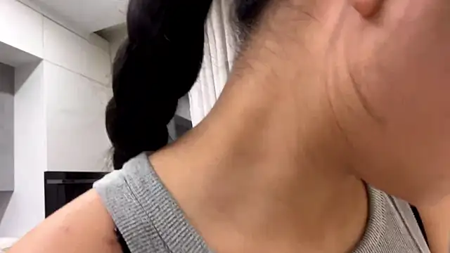 SweetMiaXO online show from 03-26-26, 07:19