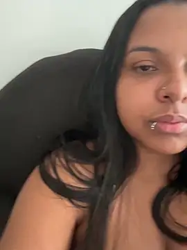 Snapshot of bella_255 chatting on 03-24-26, 11:59 bella 255 online show from 03-24-26, 11:59