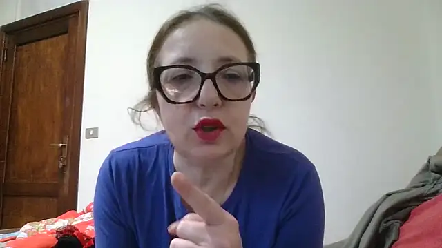 Snapshot of Miasexmilf chatting on 02-25-26, 07:18 Miasexmilf online show from 02-25-26, 07:18