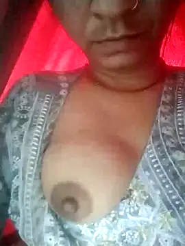 Snapshot of Nasrjfjfjy5578 chatting on 03-18-26, 07:44 Nasrjfjfjy5578 online show from 03-18-26, 07:44