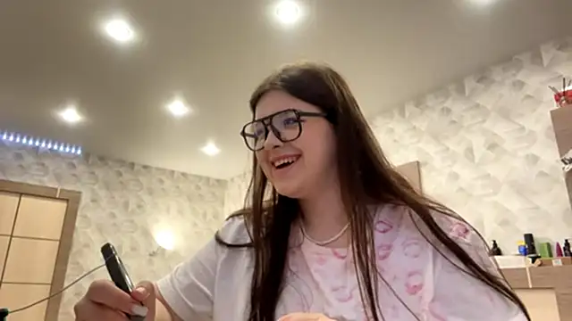 Snapshot of _MaryLove_ chatting on 03-04-26, 05:08 MaryLove online show from 03-04-26, 05:08