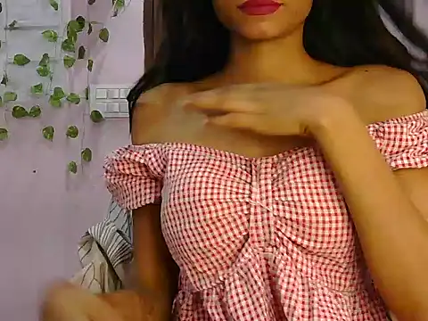 Snapshot of angelpriya_ chatting on 05-06-26, 03:06 angelpriya online show from 05-06-26, 03:06