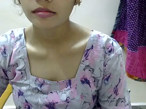 Snapshot of Kulsum_S chatting on 07-23-26, 01:42 Kulsum S online show from 07-23-26, 01:42