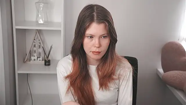 MarnieWootan online show from 03-10-26, 04:17