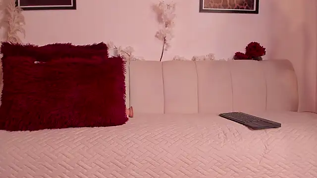 Naomi bennet online show from 02-18-26, 10:22