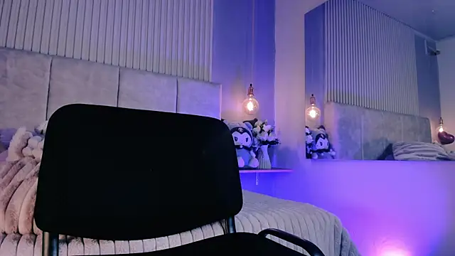 Hanna danniels online show from 07-25-26, 01:15