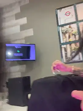 emmagirl0 online show from 04-20-26, 07:04