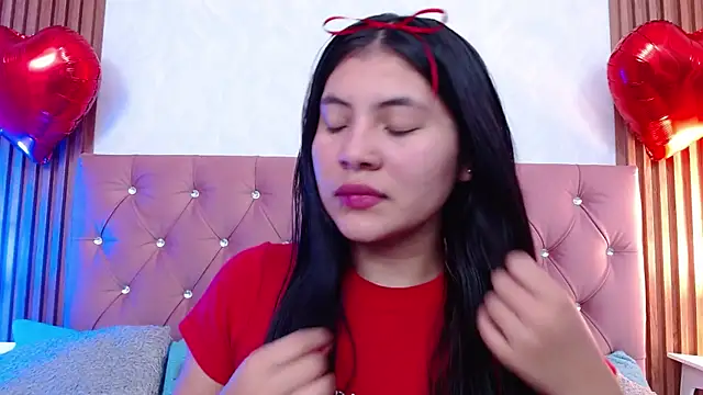 Snapshot of Naryhawatsson chatting on 02-15-26, 09:08 Naryhawatsson online show from 02-15-26, 09:08