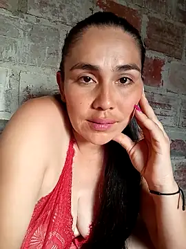 Snapshot of indecent_mother chatting on 03-12-26, 09:43 indecent mother online show from 03-12-26, 09:43