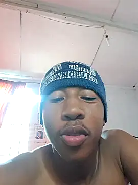 Snapshot of Peterveero12 chatting on 02-07-26, 01:48 Peterveero12 online show from 02-07-26, 01:48