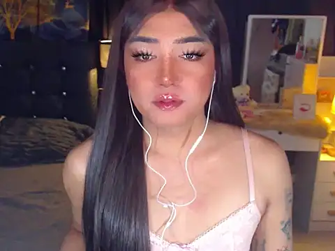 Snapshot of Katezorah chatting on 03-15-26, 06:47 Katezorah online show from 03-15-26, 06:47