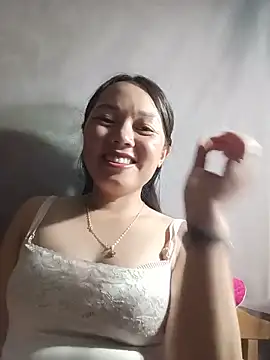 Snapshot of Rose-222 chatting on 05-14-26, 05:14 Rose-222 online show from 05-14-26, 05:14