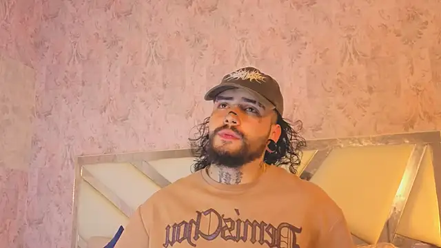 Benny and Mark online show from 04-08-26, 03:17