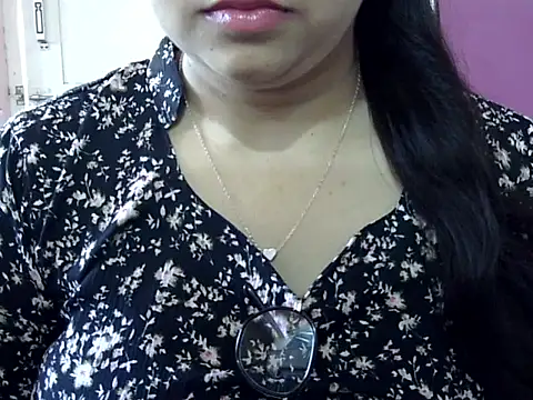 Cute Aliyaa online show from 04-02-26, 08:45