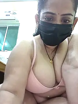 Snapshot of diyam4002 chatting on 03-01-26, 05:26 diyam4002 online show from 03-01-26, 05:26