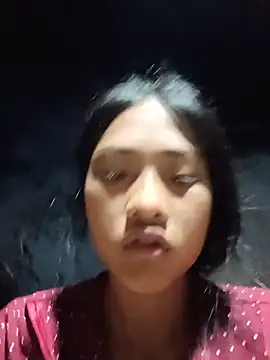 Snapshot of Hoa-tuylip chatting on 06-28-26, 10:16 Hoa-tuylip online show from 06-28-26, 10:16