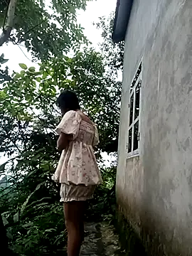 Snapshot of Hoa-tuylip chatting on 07-09-26, 03:32 Hoa-tuylip online show from 07-09-26, 03:32