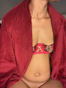 Hot Mess18 online show from 05-26-26, 07:37