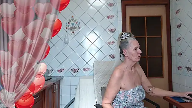 Snapshot of lukerya chatting on 03-22-25, 08:08 lukerya online show from 03-22-25, 08:08