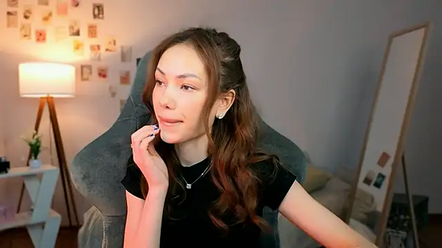 nexorine online show from 04-25-26, 09:56