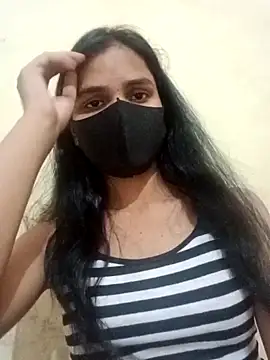 Snapshot of Mahira-- chatting on 03-31-26, 10:59 Mahira-- online show from 03-31-26, 10:59