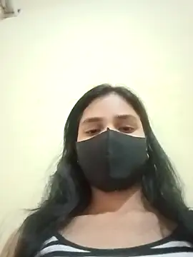 Snapshot of Mahira-- chatting on 04-25-26, 07:33 Mahira-- online show from 04-25-26, 07:33