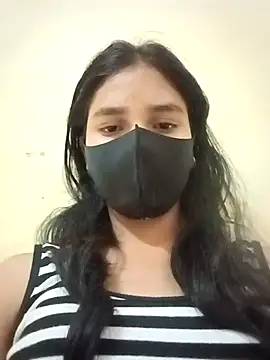 Snapshot of Mahira-- chatting on 05-16-26, 06:54 Mahira-- online show from 05-16-26, 06:54