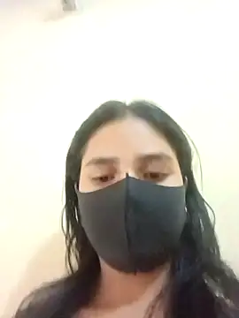 Snapshot of Mahira-- chatting on 05-17-26, 03:59 Mahira-- online show from 05-17-26, 03:59