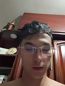 Snapshot of Cody_crown chatting on 03-26-26, 04:40 Cody crown online show from 03-26-26, 04:40